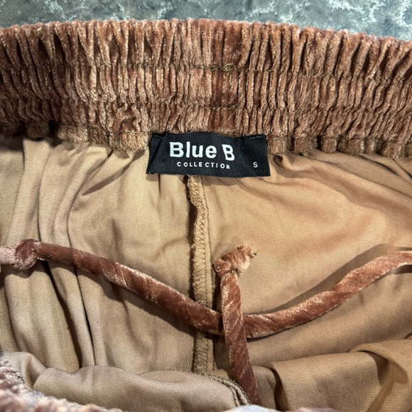 Boho Velvet Full Length Lounge Pant (Small) - Picture 9 of 10